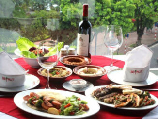 Top 11 quán ăn ngon nhất bạn không nên bỏ lỡ tại thiên đường ẩm thực ngõ chợ Đồng Xuân, Hà Nội
