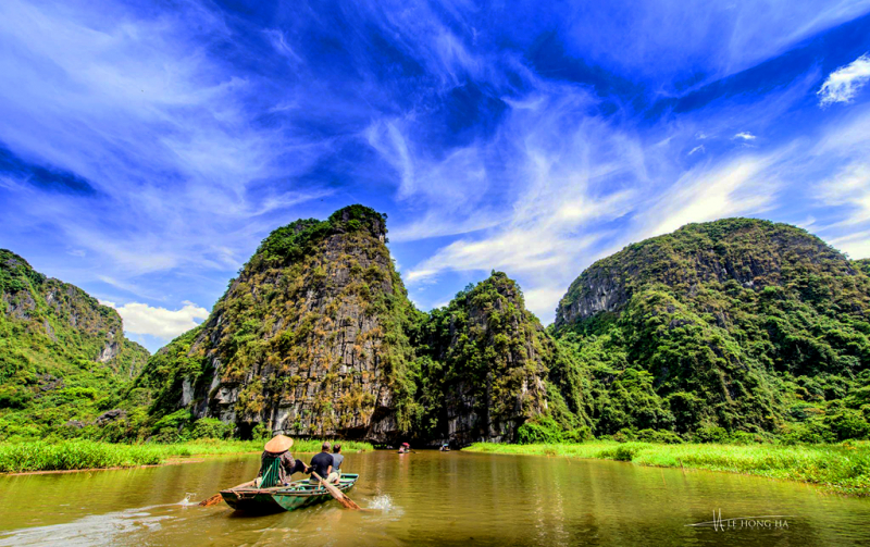 Top 11 majestic tourist attractions in Ninh Binh province